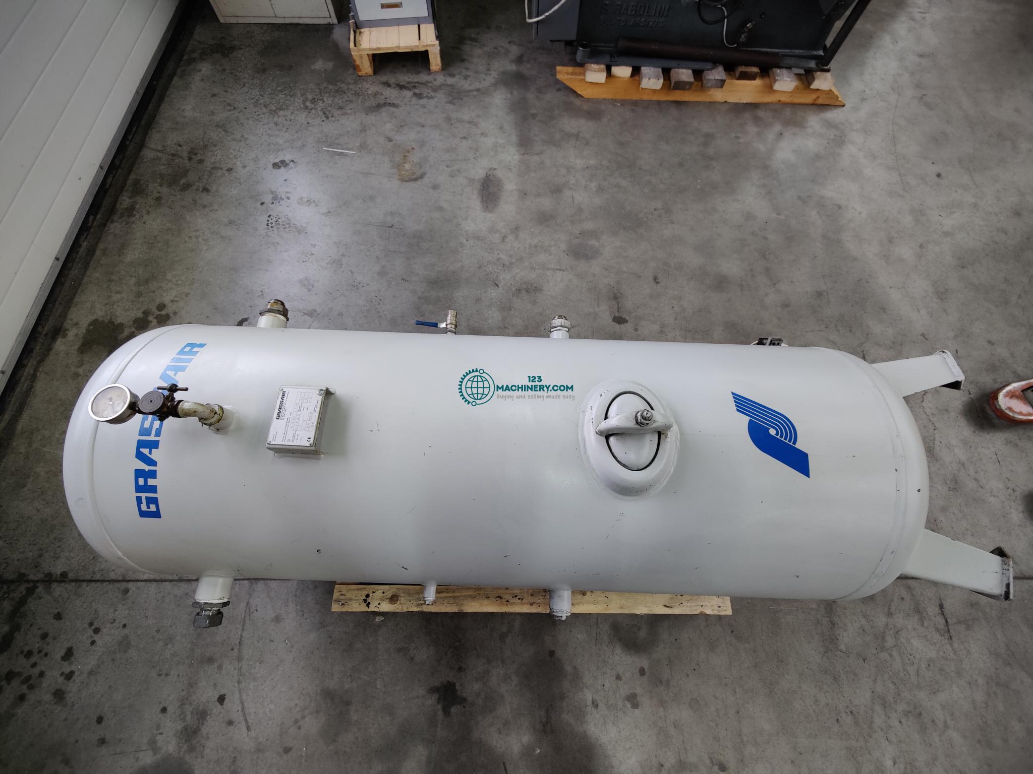 Compressed air receivers/ tank